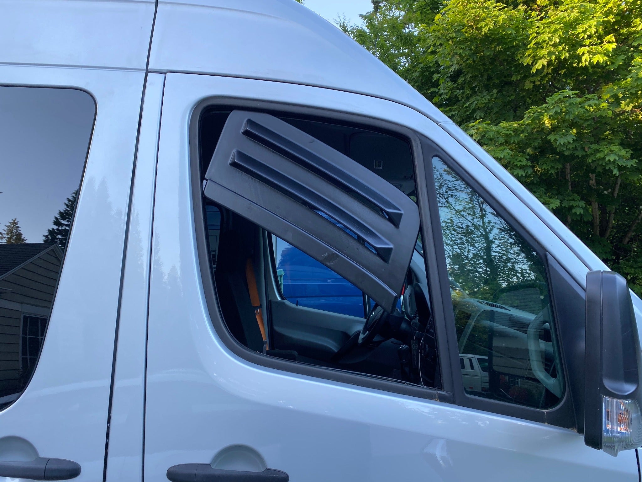 Bug Barrier Window Vent Sprinter – Terrawagen